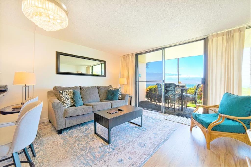 Stunning Maui Direct Ocean Front On The Beach, Walk To Beach From Condo, Watch Turtles, Whales, Ac In All Rooms Ocean View Pool And Spa Wailuku Exteriér fotografie