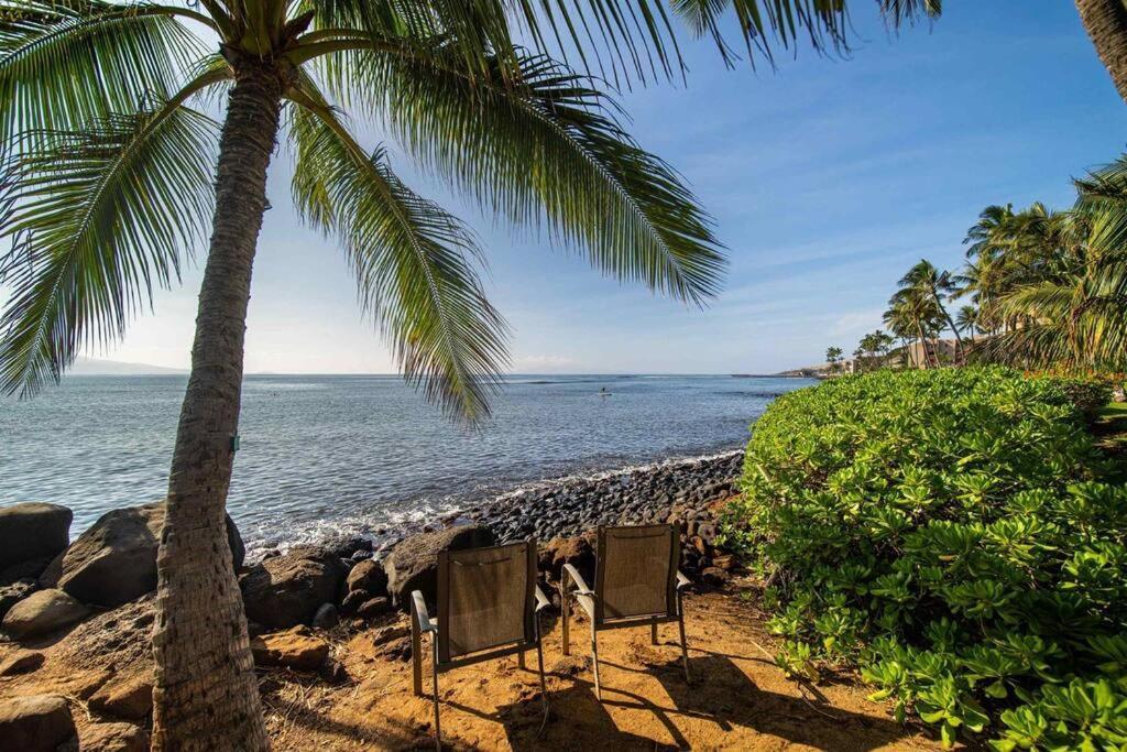 Stunning Maui Direct Ocean Front On The Beach, Walk To Beach From Condo, Watch Turtles, Whales, Ac In All Rooms Ocean View Pool And Spa Wailuku Exteriér fotografie