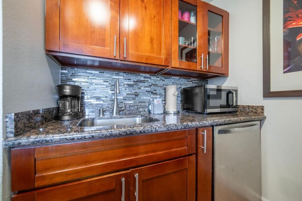 Stunning Maui Direct Ocean Front On The Beach, Walk To Beach From Condo, Watch Turtles, Whales, Ac In All Rooms Ocean View Pool And Spa Wailuku Exteriér fotografie