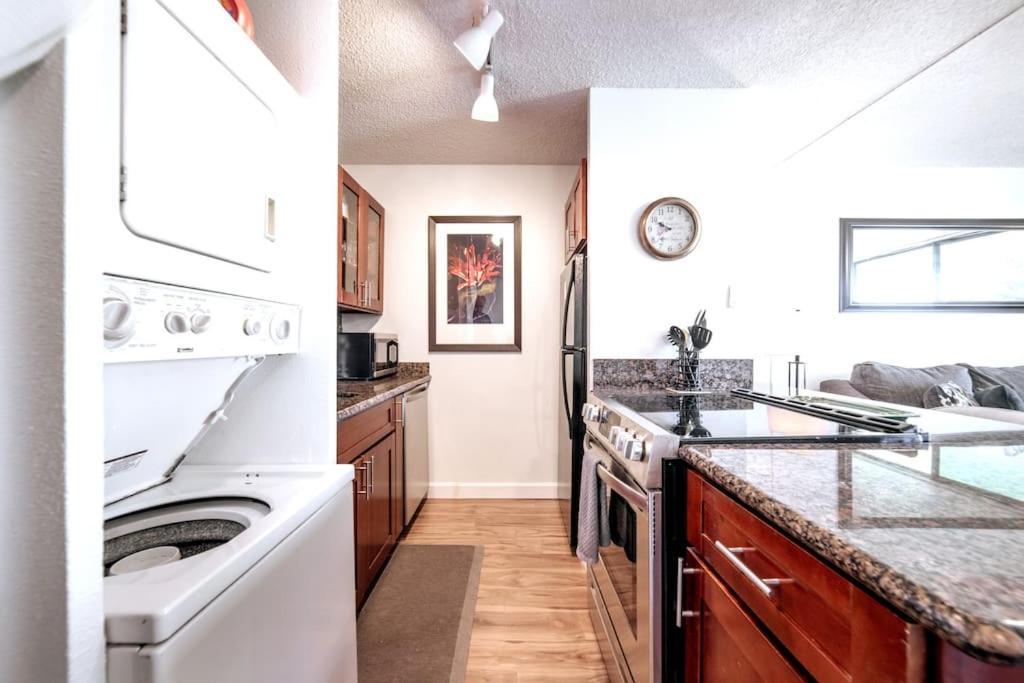 Stunning Maui Direct Ocean Front On The Beach, Walk To Beach From Condo, Watch Turtles, Whales, Ac In All Rooms Ocean View Pool And Spa Wailuku Exteriér fotografie