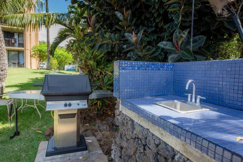 Stunning Maui Direct Ocean Front On The Beach, Walk To Beach From Condo, Watch Turtles, Whales, Ac In All Rooms Ocean View Pool And Spa Wailuku Exteriér fotografie