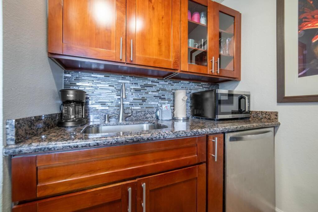 Stunning Maui Direct Ocean Front On The Beach, Walk To Beach From Condo, Watch Turtles, Whales, Ac In All Rooms Ocean View Pool And Spa Wailuku Exteriér fotografie